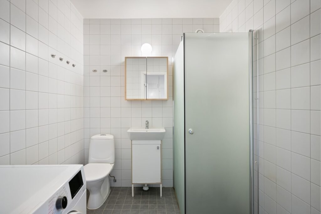 Photo Install Modern Bathroom Fixtures