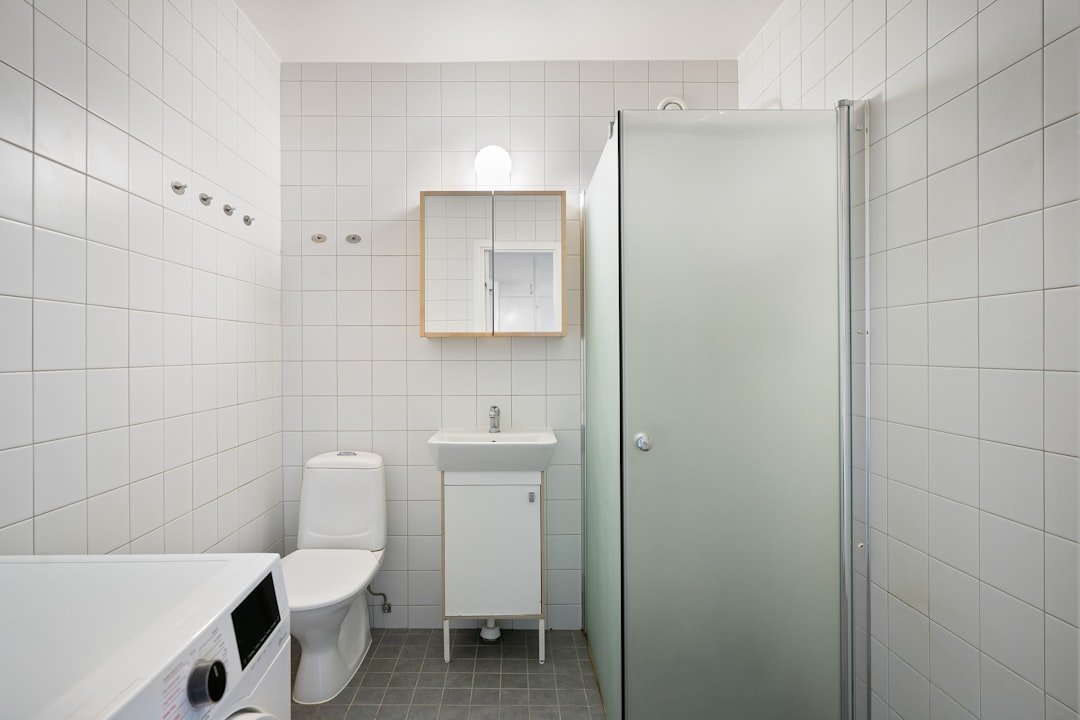 Photo Install Modern Bathroom Fixtures